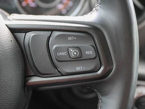 Used 2023 Jeep Gladiator Willys image 24