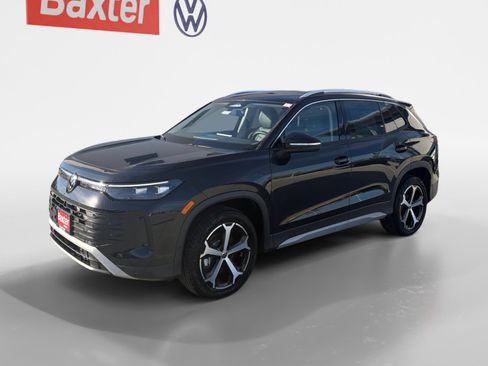 New 2025 Volkswagen Tiguan SE image 14