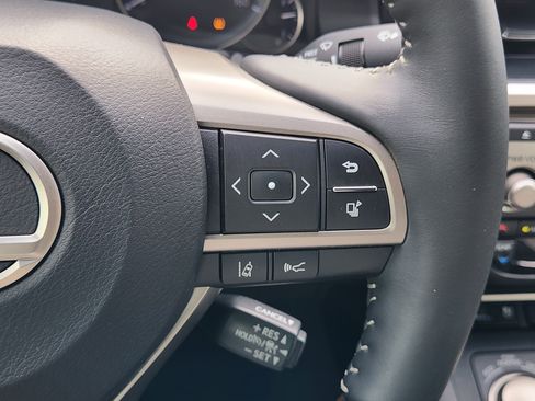 Used 2017 Lexus ES 350 image 36