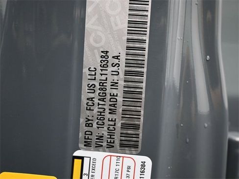 Used 2024 Jeep Gladiator Sport image 13