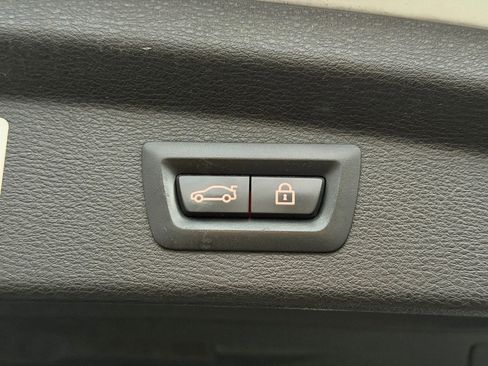 Used 2018 BMW X2 sDrive28i w/ M SportX Package image 24