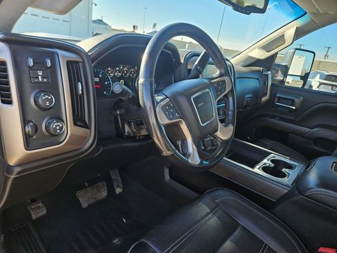 Used 2019 GMC Sierra 2500 Denali w/ Duramax Plus Package image 16