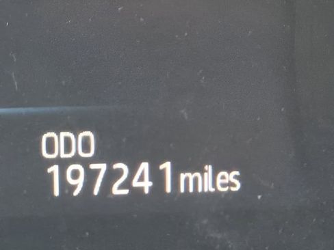 Used 2019 Toyota Avalon XLE w/ Moonroof Package image 25