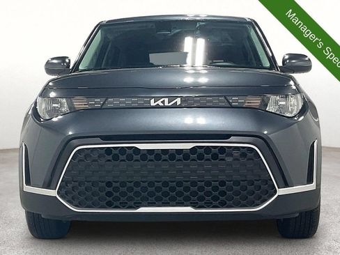 Used 2025 Kia Soul LX w/ LX Technology Package FWD image 4