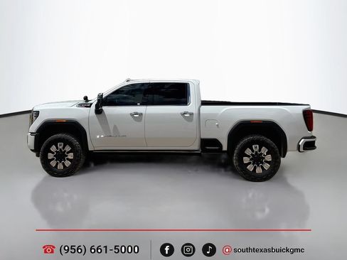 Used 2026 GMC Sierra 2500 Denali w/ Denali Reserve Package AWD/4WD image 4