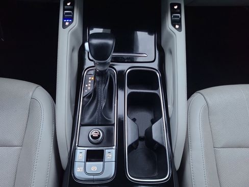 Used 2021 Kia Telluride EX w/ EX Premium Package image 16