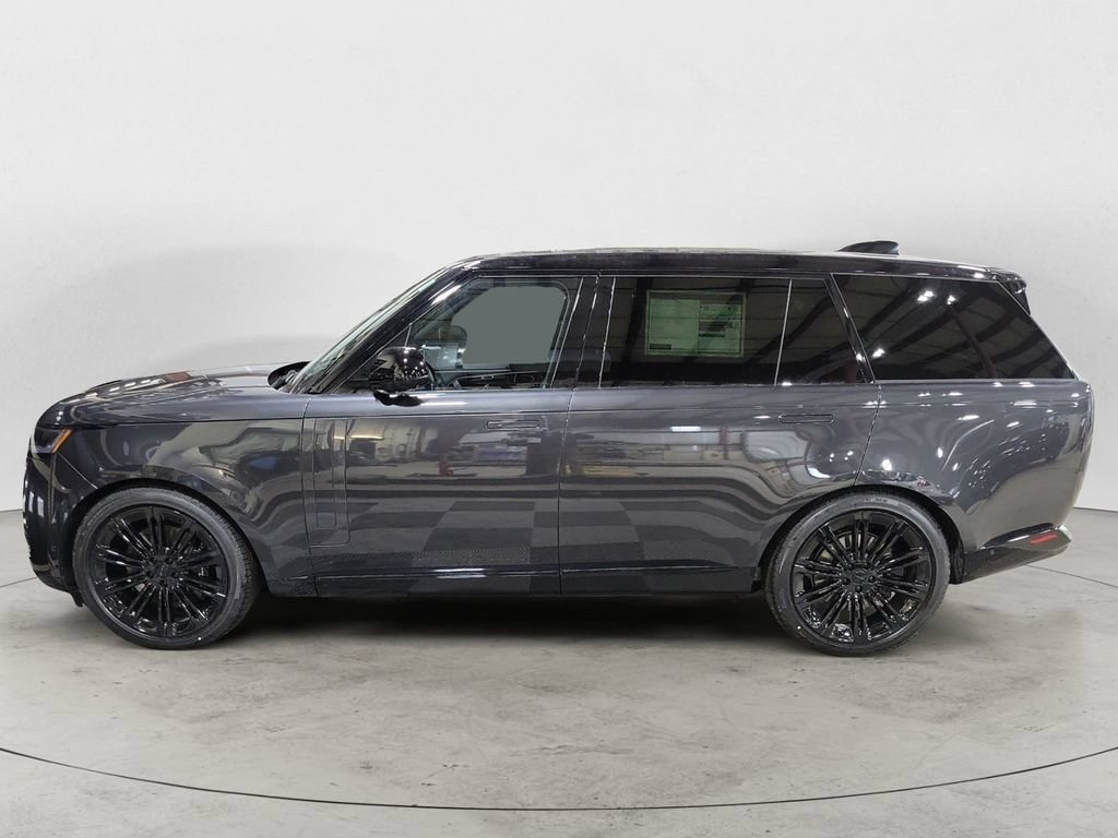 New 2026 Land Rover Range Rover Long Wheelbase SE AWD/4WD image 2