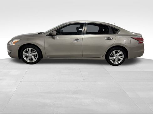 Used 2014 Nissan Altima 2.5 SV image 5