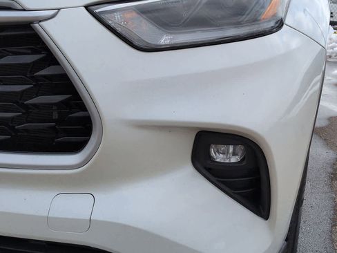 Used 2021 Toyota Highlander XLE image 10