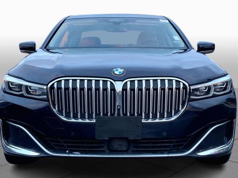 Used 2020 BMW 750i xDrive w/ Autobahn Package image 4