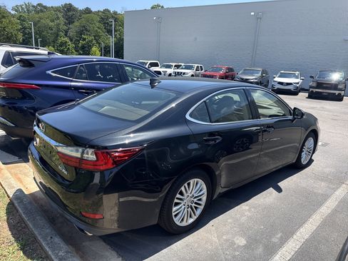 Used 2017 Lexus ES 350 w/ Premium Package FWD image 41