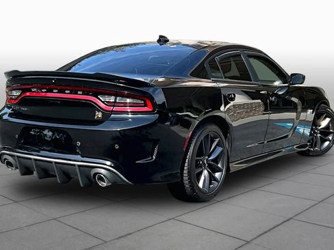 Used 2019 Dodge Charger Scat Pack w/ Plus Group RWD image 17
