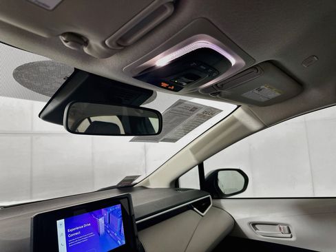 Certified 2025 Toyota Corolla LE FWD image 18