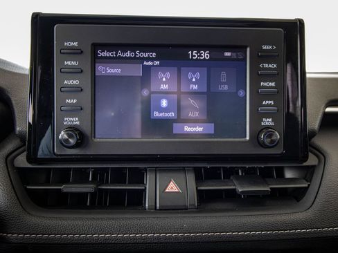 Used 2019 Toyota RAV4 XLE AWD/4WD image 41