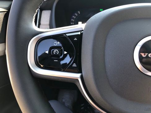 New 2026 Volvo XC90 B6 Plus w/ Protection Package Premier image 22