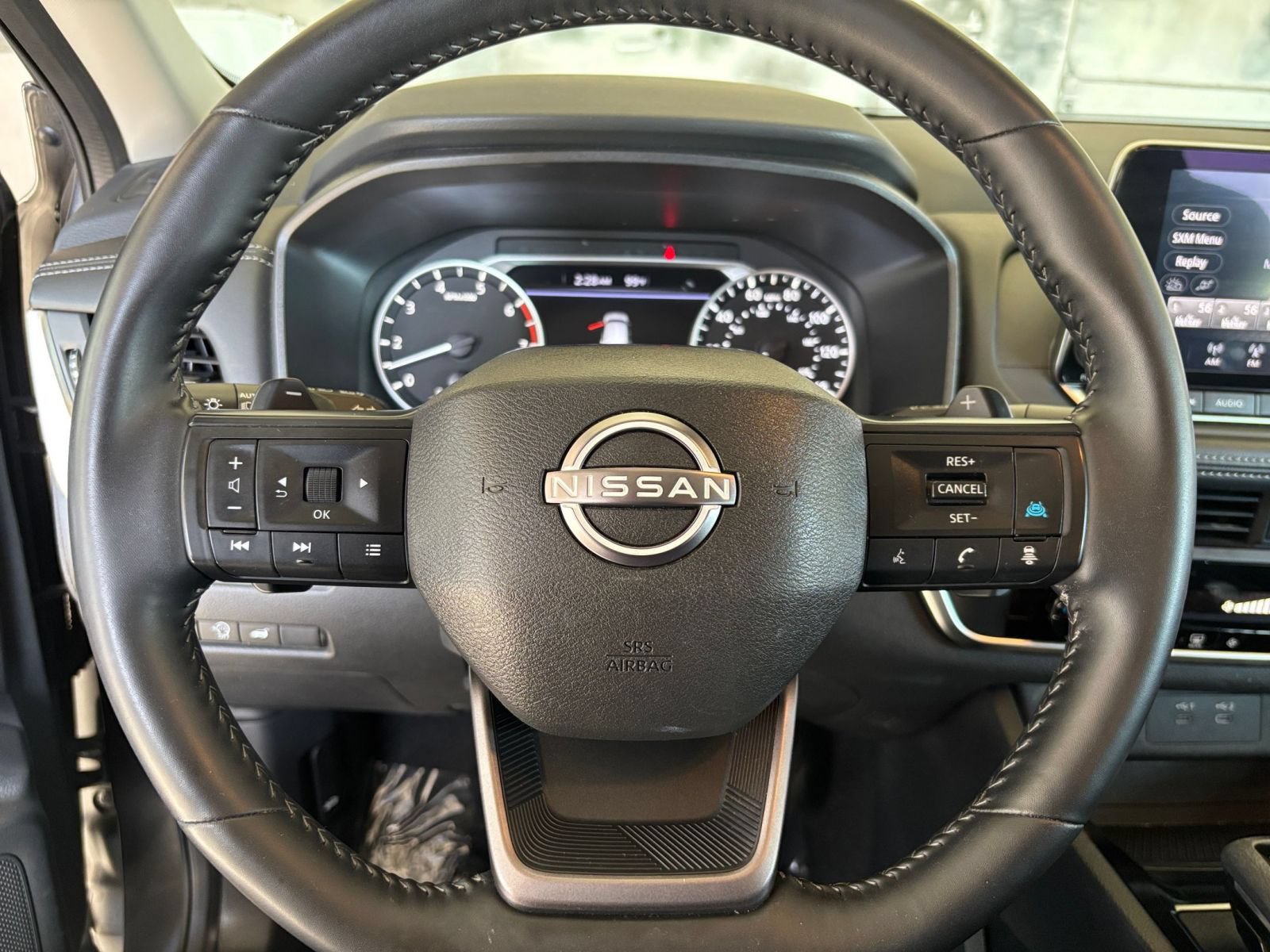 Used 2025 Nissan Rogue SV AWD/4WD image 29