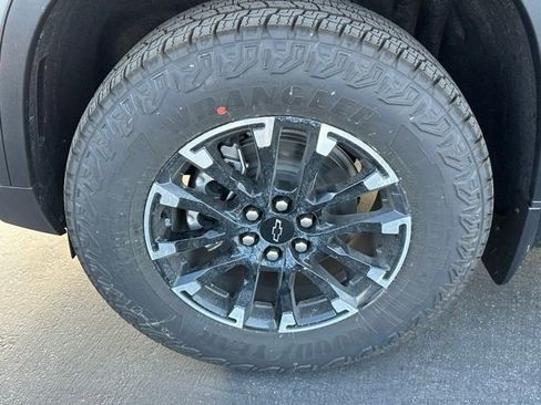 New 2026 Chevrolet Traverse Z71 w/ Enhanced Driving Package AWD/4WD image 31