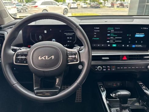 Certified 2025 Kia Sorento SX AWD/4WD image 15