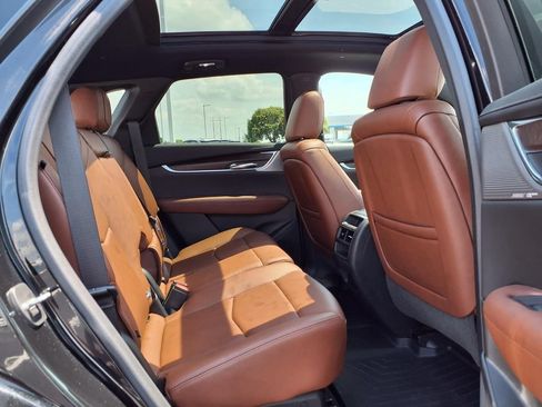 Used 2020 Cadillac XT5 Premium Luxury FWD image 31