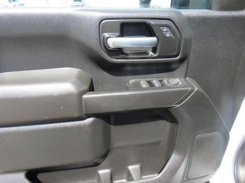Used 2021 GMC Sierra 2500 4x4 Crew Cab w/ Convenience Package image 13
