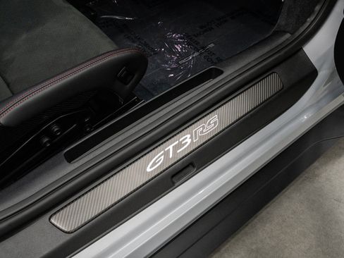 Used 2025 Porsche 911 GT3 RS RWD image 26