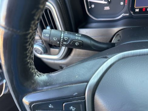 Used 2022 GMC Sierra 2500 Denali image 32