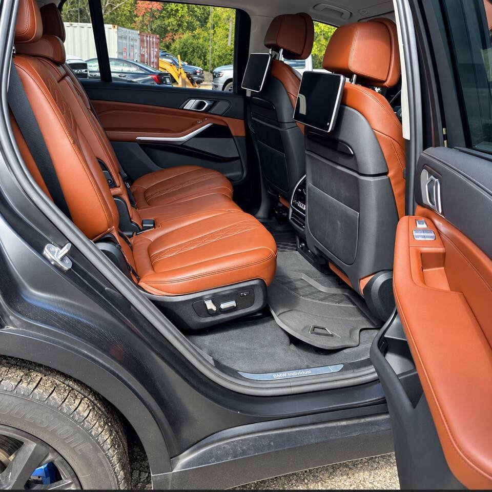 Used 2019 BMW X7 xDrive40i w/ Premium Package AWD/4WD image 7