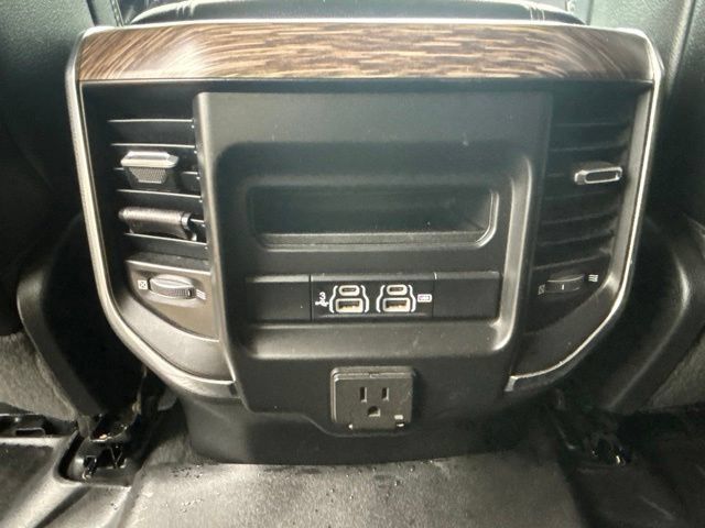 Used 2019 RAM 1500 Laramie AWD/4WD image 20
