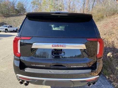 Used 2022 GMC Yukon XL Denali w/ Denali Ultimate Package image 5