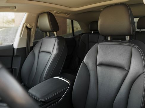 Used 2023 Audi Q8 Premium w/ Convenience Package image 22