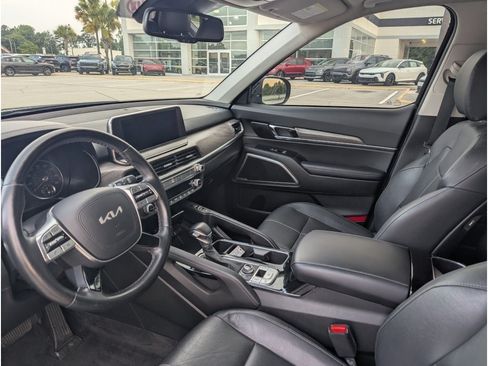 Used 2022 Kia Telluride EX w/ EX Premium Package AWD/4WD image 13