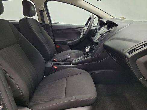 Used 2018 Ford Focus S FWD image 21