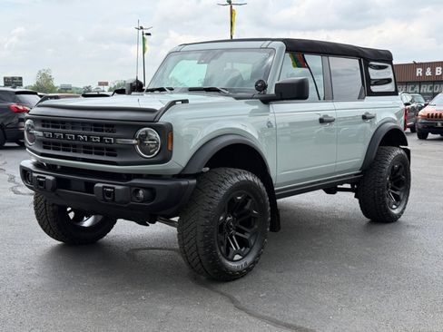 Used 2023 Ford Bronco Black Diamond AWD/4WD image 46