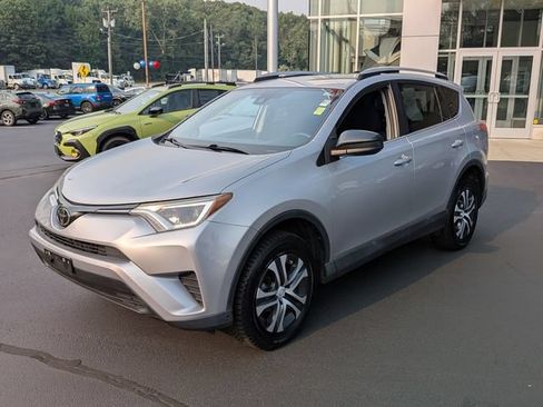 Used 2017 Toyota RAV4 LE w/ All Weather Liner Package AWD/4WD image 7