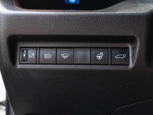 Used 2022 Toyota RAV4 Limited w/ Limited Grade Weather Package AWD/4WD image 21