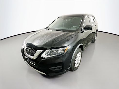 Used 2019 Nissan Rogue S image 3