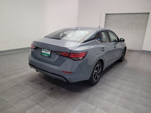Used 2025 Nissan Sentra SV FWD image 9