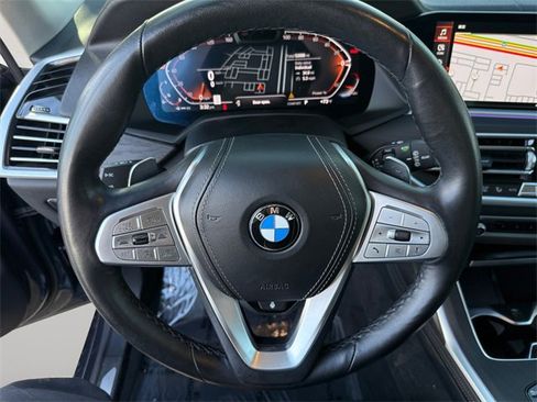 Used 2022 BMW X7 xDrive40i w/ Premium Package image 17