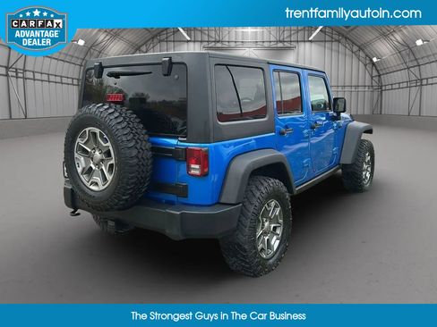 Used 2015 Jeep Wrangler Unlimited Rubicon w/ Connectivity Group image 9