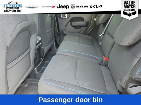 Used 2023 Jeep Wrangler Unlimited Rubicon 4xe w/ Cold Weather Group AWD/4WD image 17