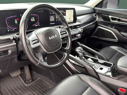 Used 2023 Kia Telluride S w/ S Sunroof Package AWD/4WD image 13