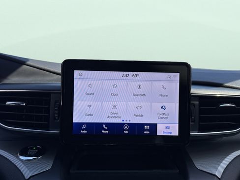 Used 2020 Ford Explorer XLT w/ Equipment Group 202A image 79