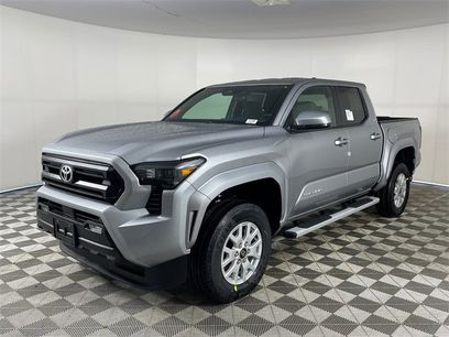 New 2025 Toyota Tacoma SR5