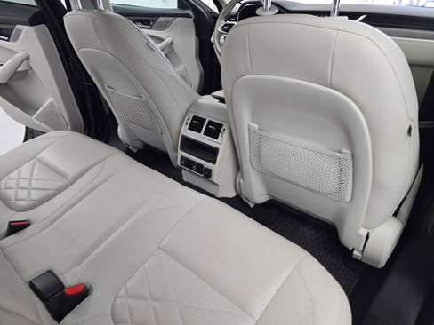 Used 2021 Jaguar F-PACE S image 11