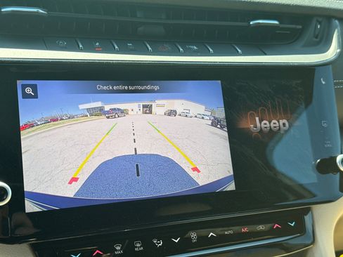 New 2026 Jeep Grand Cherokee Limited w/ Limited Altitude Package AWD/4WD image 28