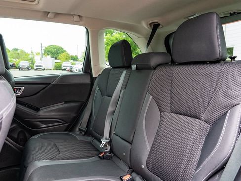 Used 2022 Subaru Forester Premium AWD/4WD image 23