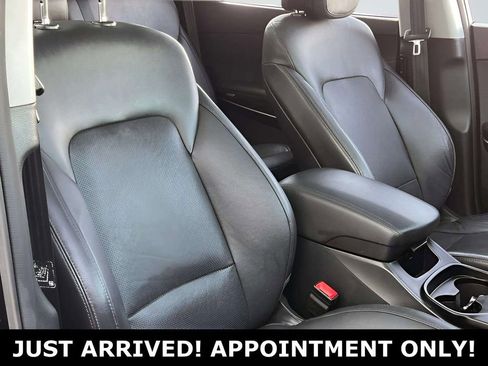 Used 2016 Hyundai Santa Fe Limited image 10