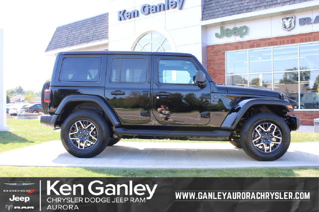 New 2026 Jeep Wrangler Unlimited Sahara AWD/4WD image 1