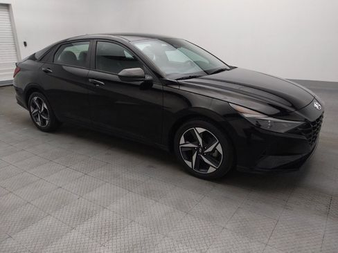 Used 2023 Hyundai Elantra SEL w/ Convenience Package image 11