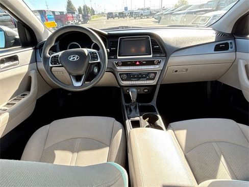 Used 2019 Hyundai Sonata SE image 11